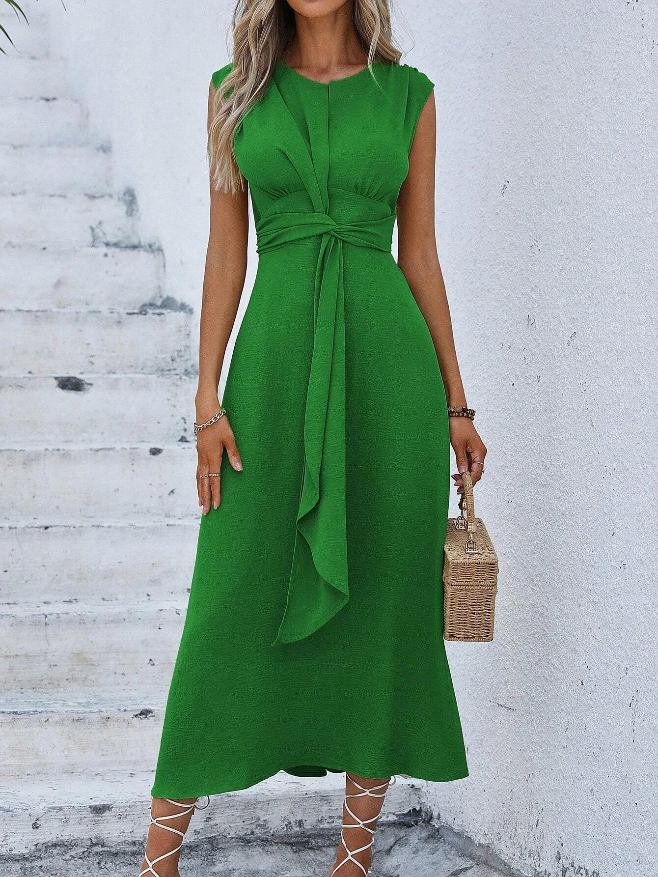 Carla - Vestido elegante sem mangas