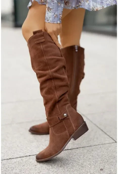 Daniela - Botas com conforto intemporal