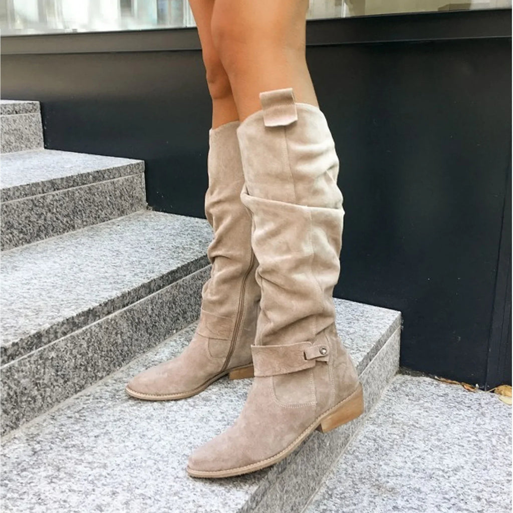Daniela - Botas com conforto intemporal
