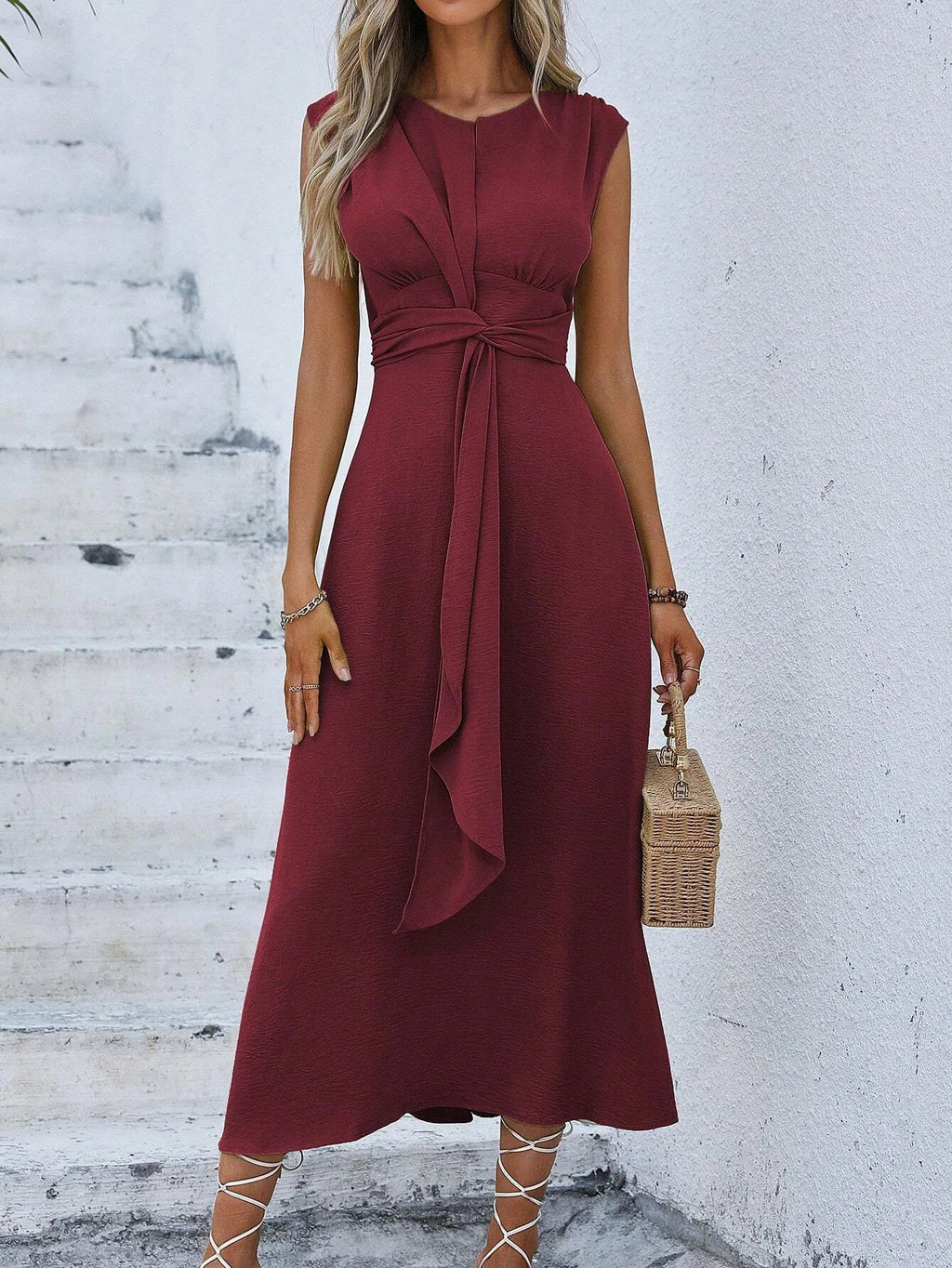 Carla - Vestido elegante sem mangas