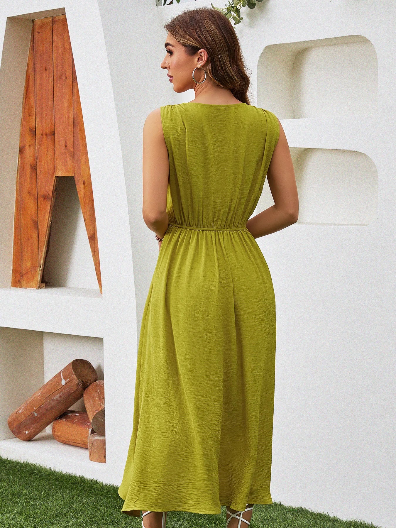 Carla - Vestido elegante sem mangas